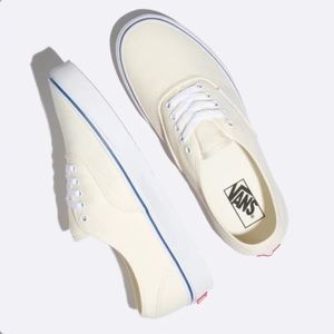 VANS Madewell Unisex Authentic White (off white) Size 9 NIB